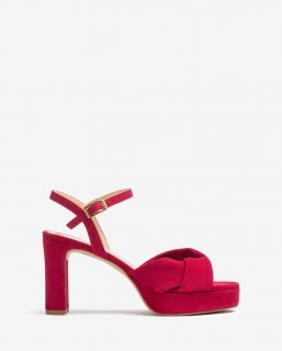 Unisa Mujer Sandalia con tiras anchas cruzadas - Rojo