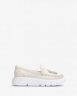 Unisa Mujer Mocasín con suela track y borlas - Blanco