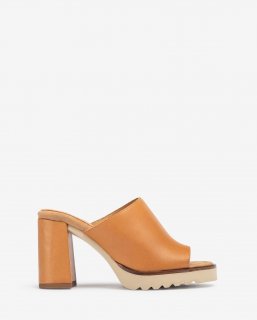 Unisa Mujer Mule SuperLight - Marrón