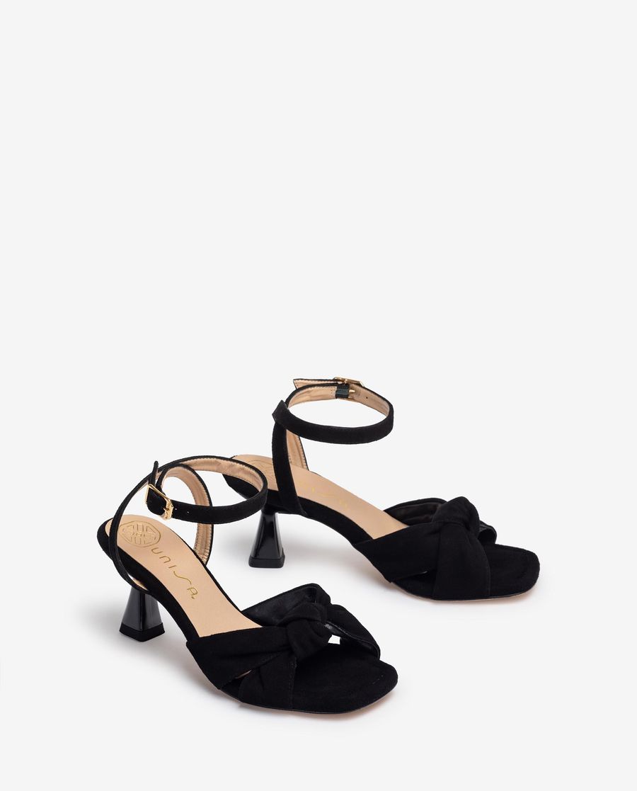 Unisa Mujer Sandalia con tiras anchas y nudo - Negro