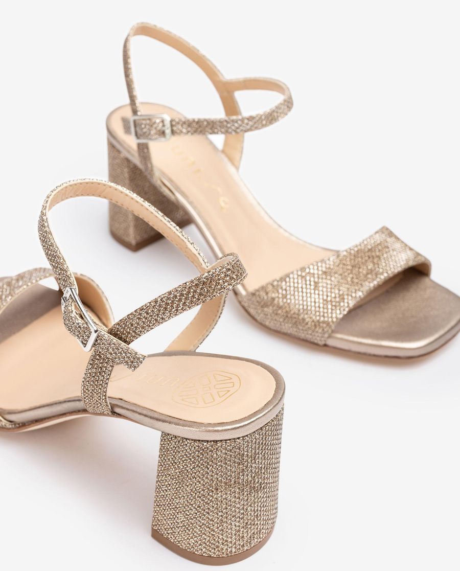 Unisa Mujer Sandalia en tejido brillante - Bronce