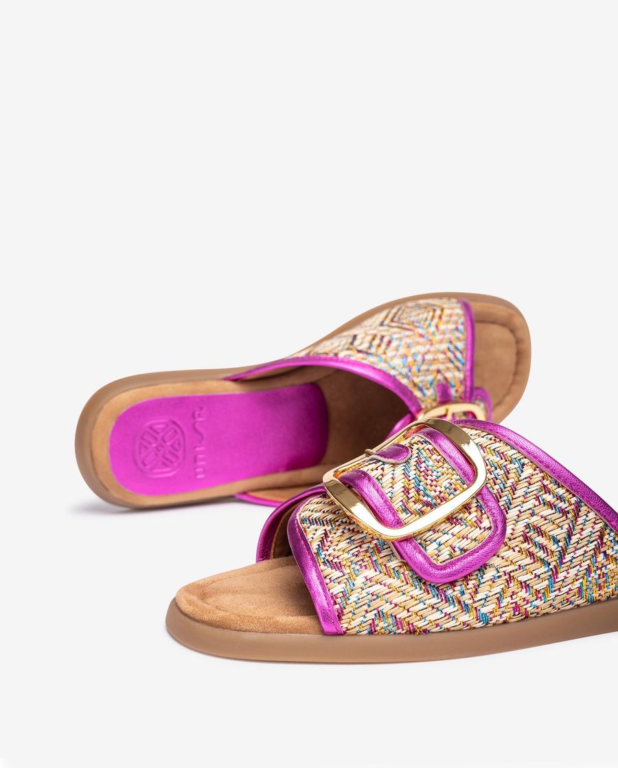 Unisa Mujer Sandalia plana con hebilla - Multicolor
