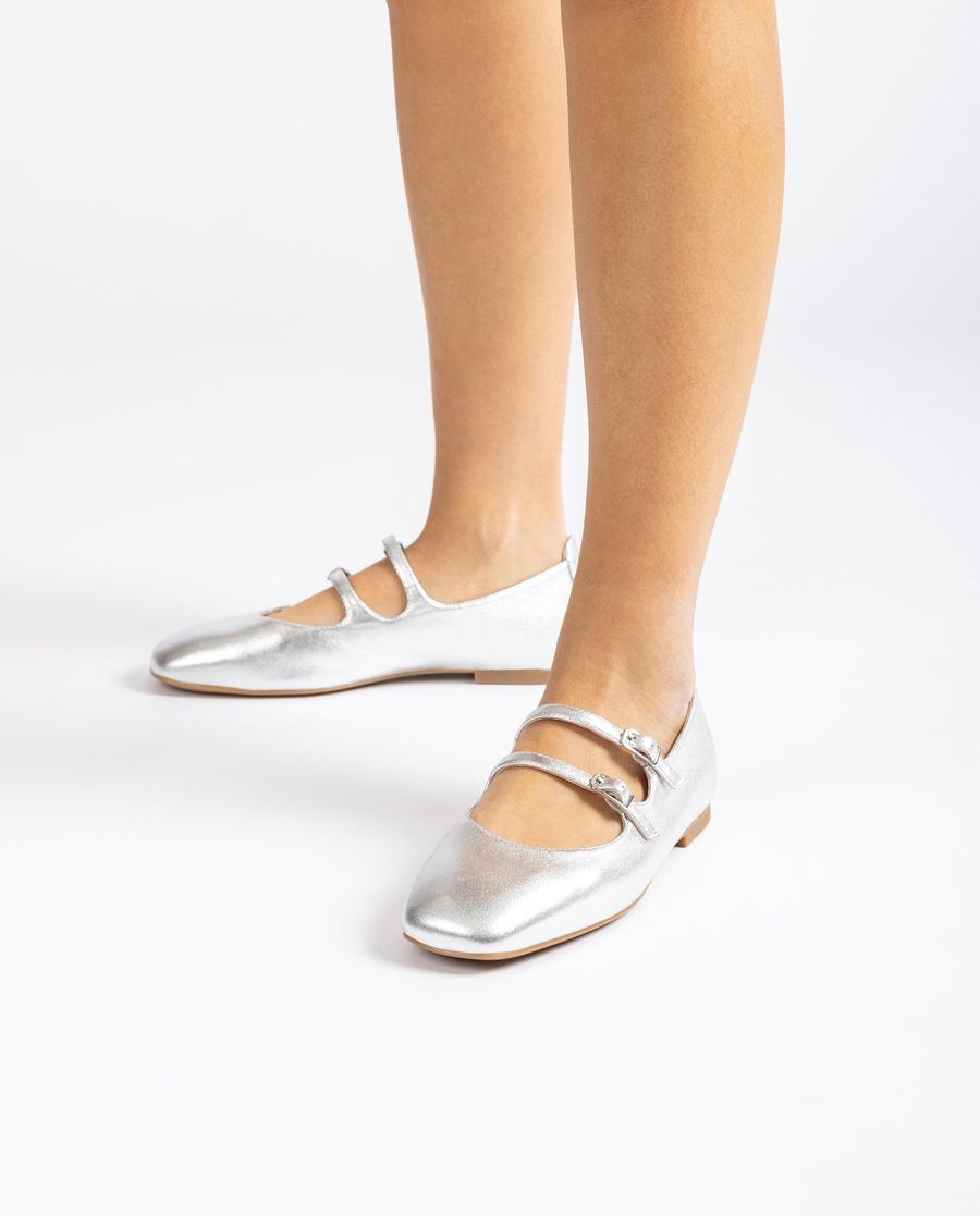 Unisa Mujer Bailarina con hebilla - Plata