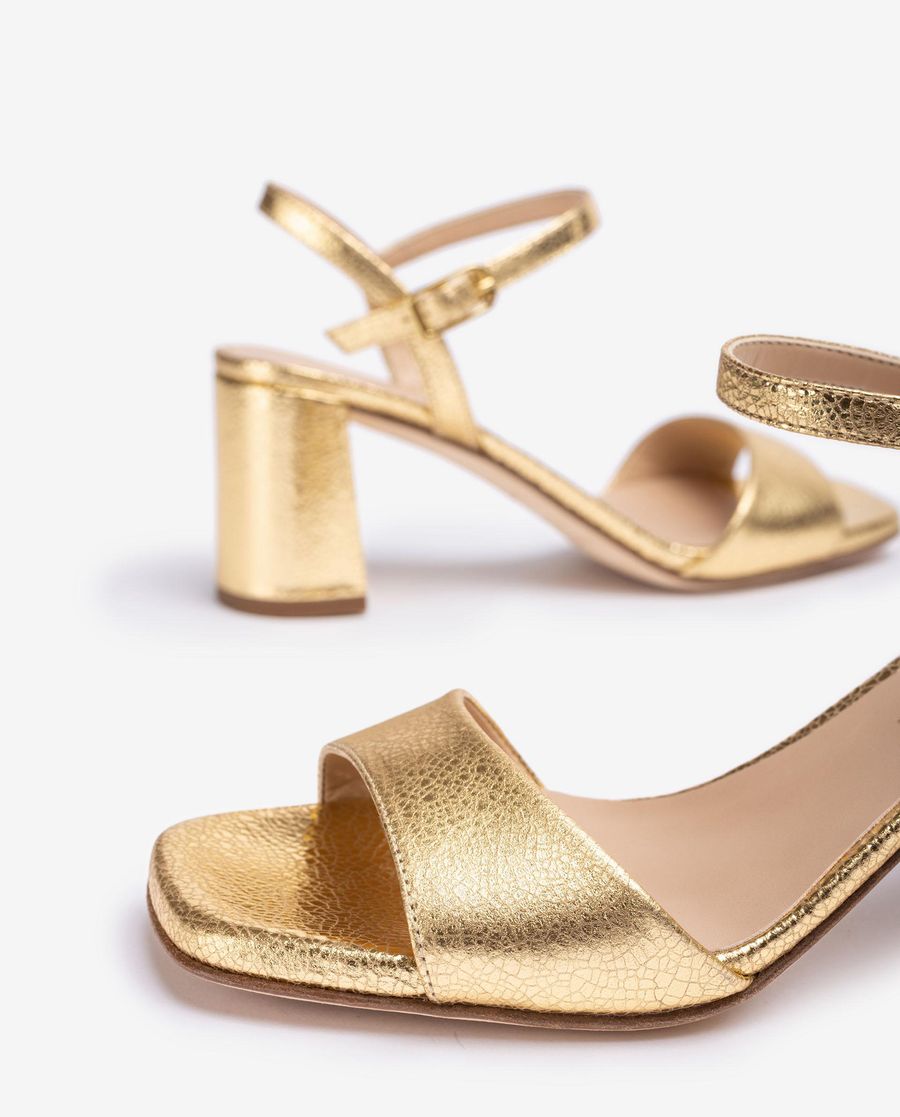 Unisa Mujer Sandalia de piel metalizada - Oro
