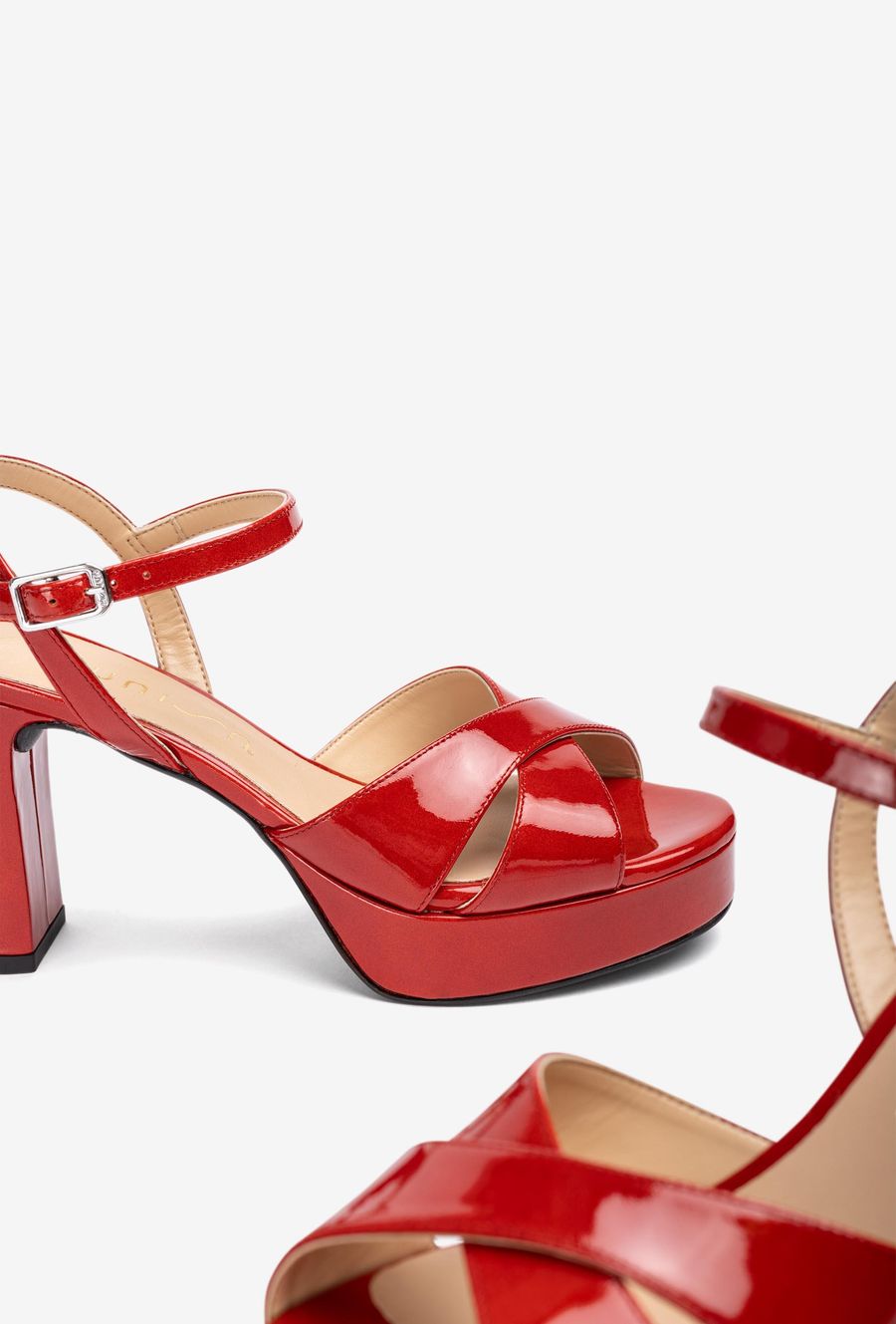 Unisa Mujer Sandalia con tacón y plataforma - Rojo
