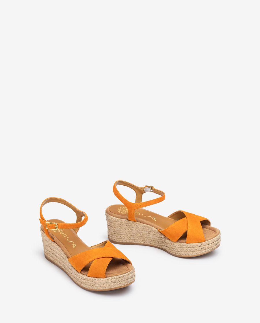 Unisa Mujer Sandalia de tiras cruzadas y rafia - Naranja
