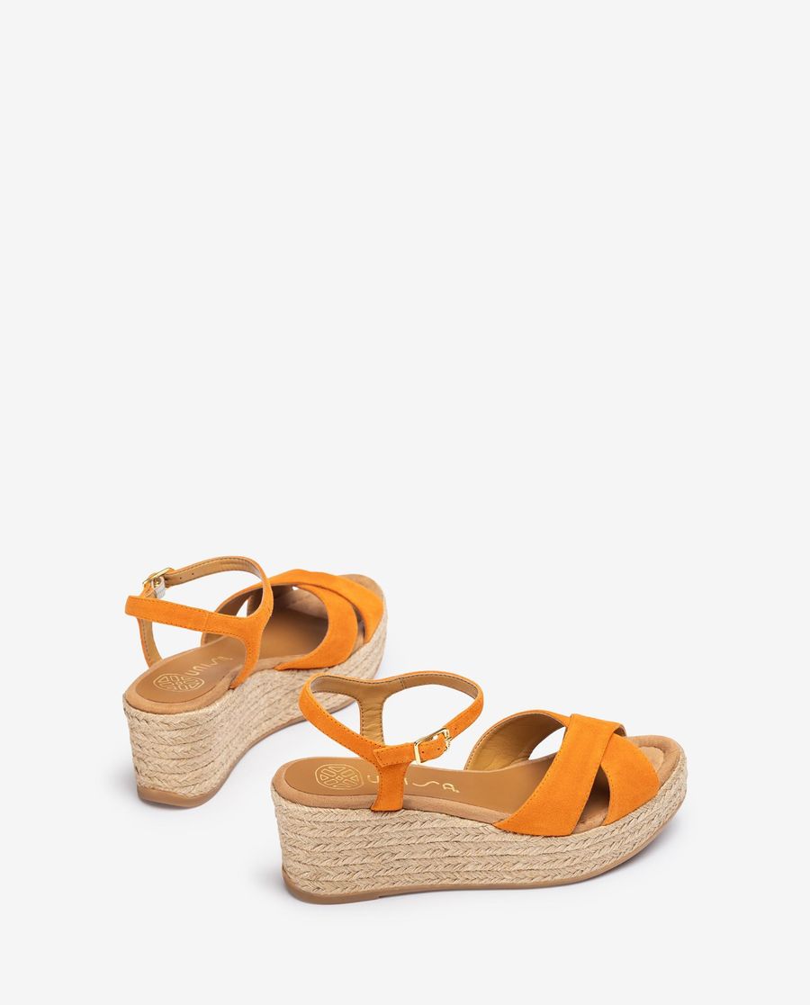 Unisa Mujer Sandalia de tiras cruzadas y rafia - Naranja
