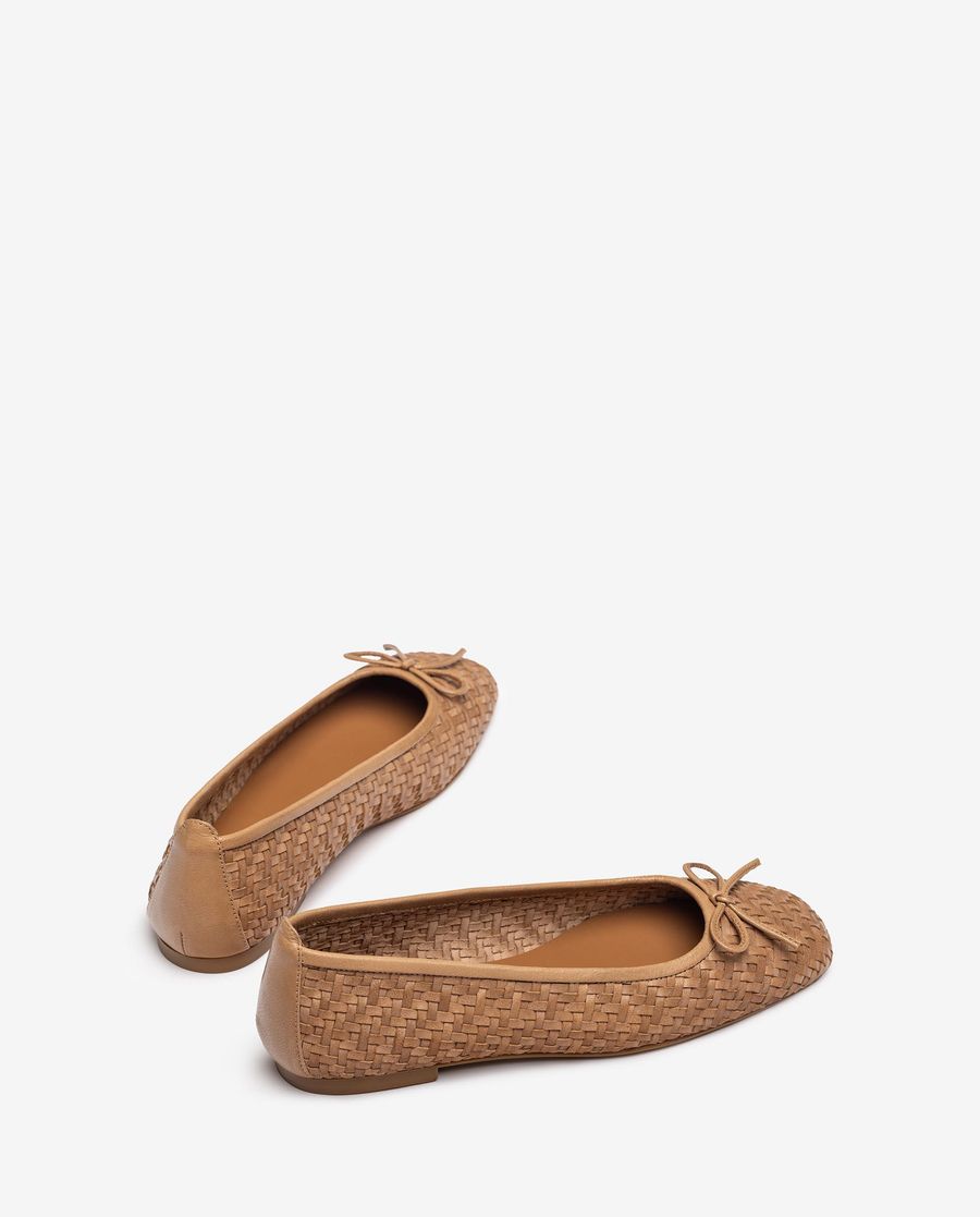Unisa Mujer Bailarina de piel trenzada - Beige