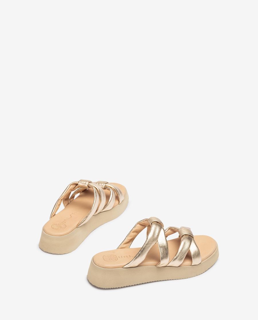 Unisa Mujer Sandalia con tiras acolchadas - Oro