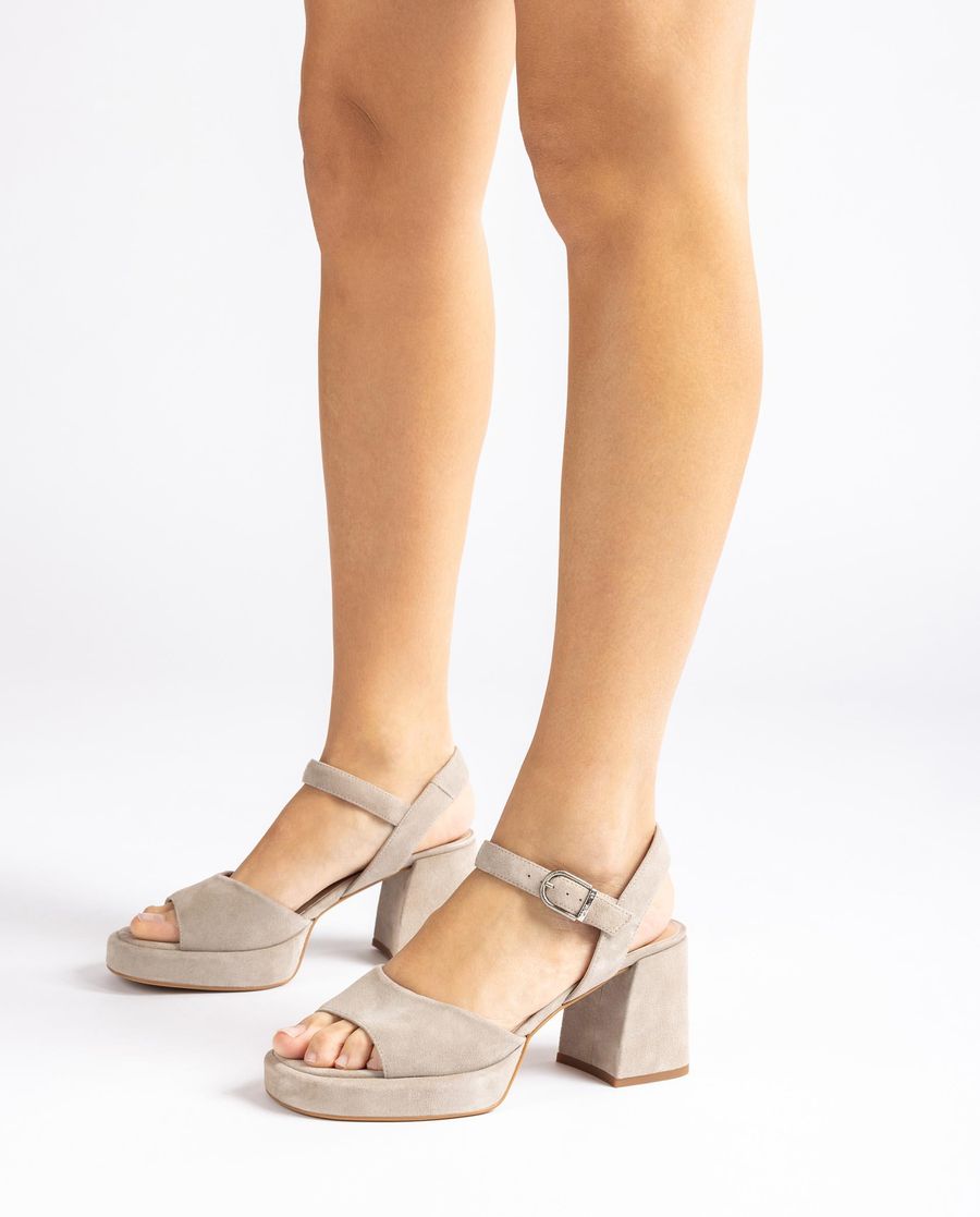 Unisa Mujer Sandalia de ante y tacón ancho - Beige