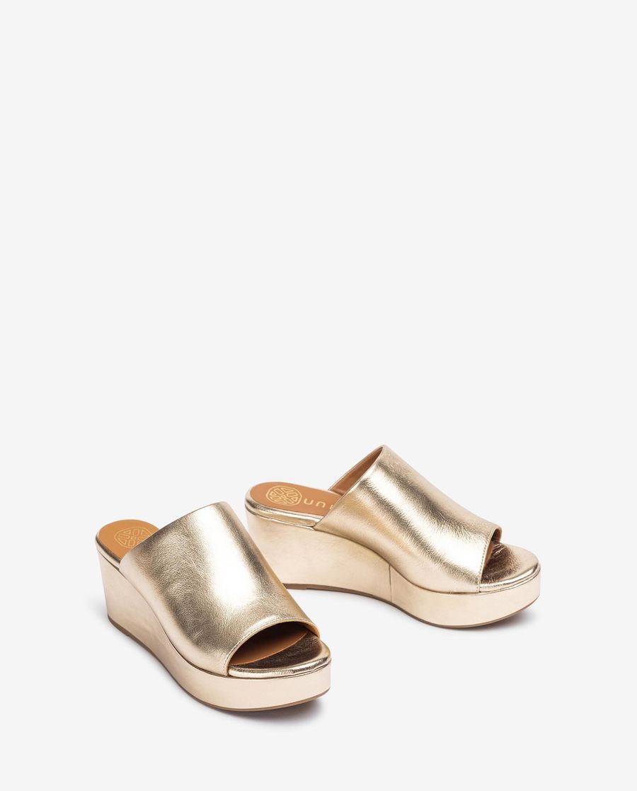Unisa Mujer Sandalia mule fabricada en piel - Oro