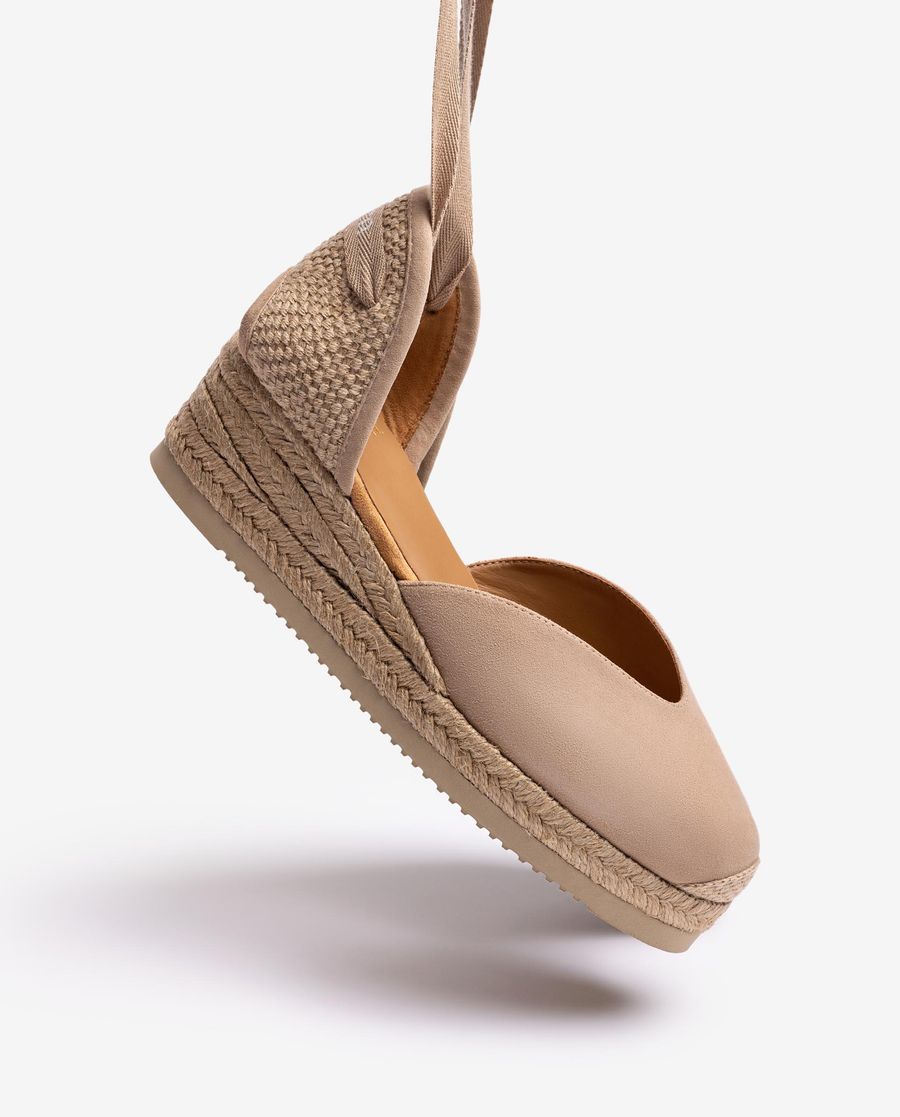 Unisa Mujer Alpargata baja con cordones - Beige