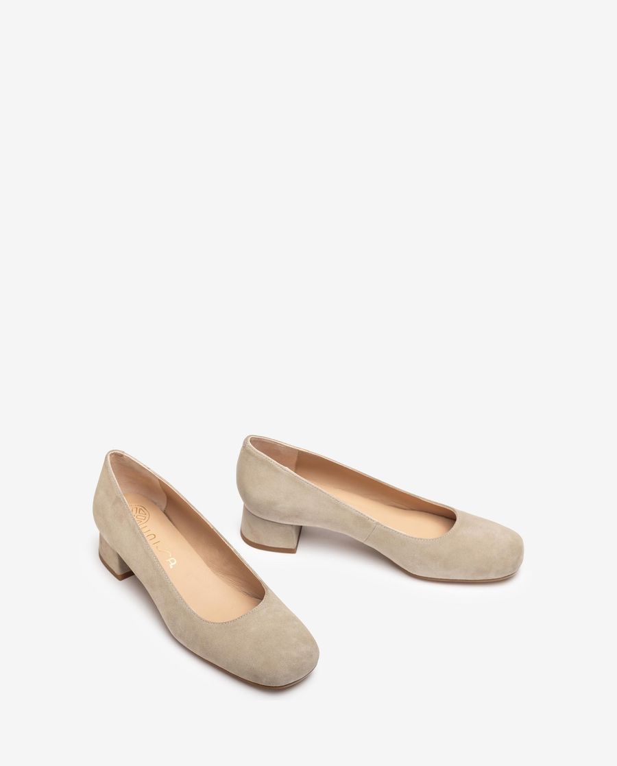 Unisa Mujer Salón de punta cuadrada - Beige
