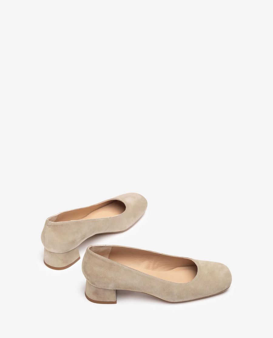 Unisa Mujer Salón de punta cuadrada - Beige