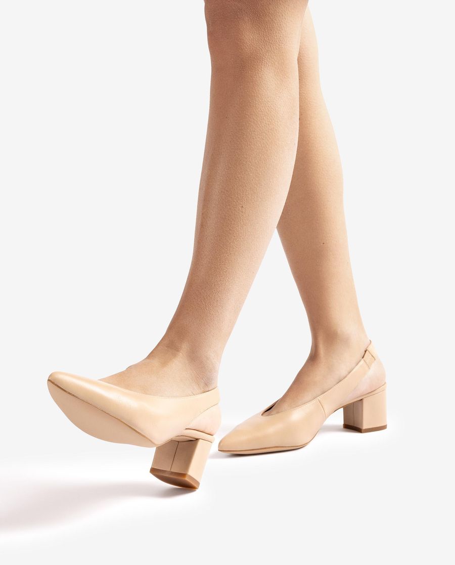 Unisa Mujer Destalonado de punta fina - Beige