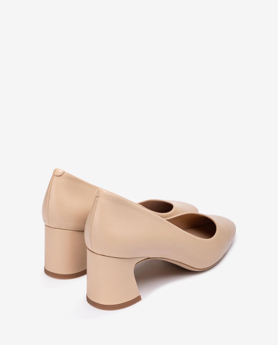 Unisa Mujer Salón de punta cuadrada - Beige